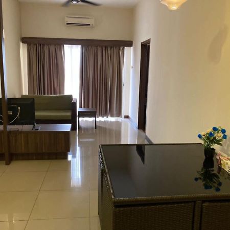Apartments & Free Access To Waterpark At B Lagoon Melaka Exterior foto