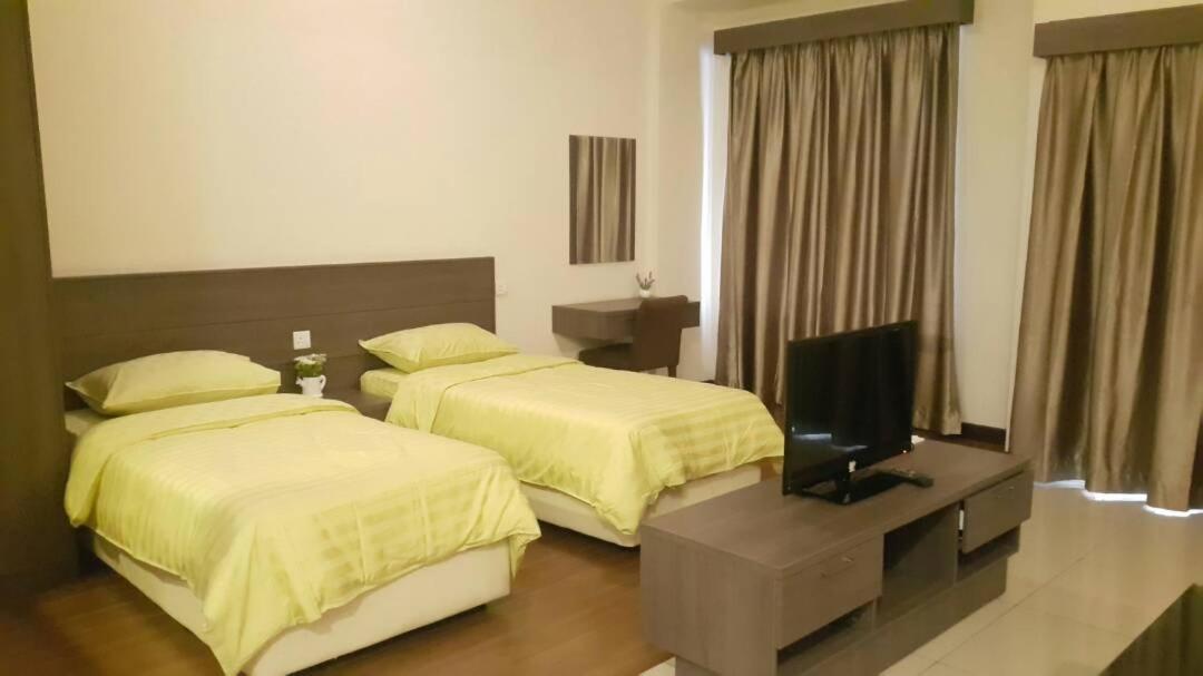Apartments & Free Access To Waterpark At B Lagoon Melaka Exterior foto